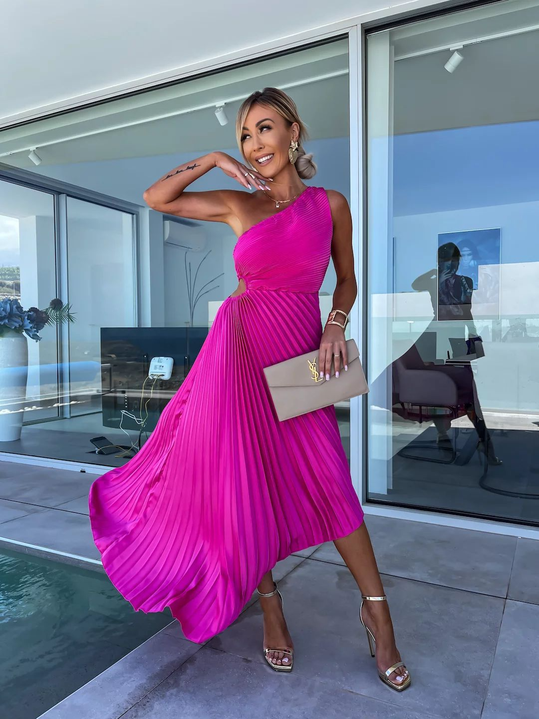 ELLA | One-Shoulder Geplooide Midi Jurk