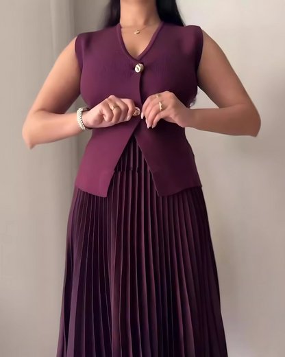 BELLA - Gebreide vest en pluisschede rok