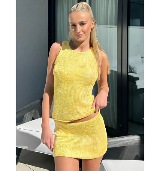 AVELINA | Glanz Outfit