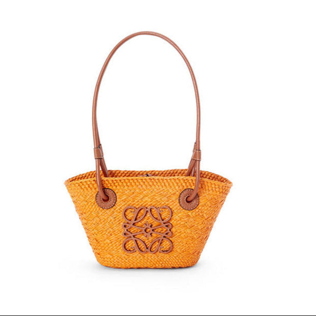 LOLA | Anagrammandenmandtas