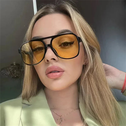 DALIA | Opvallende Tinten