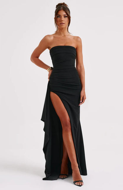 KIM – Strapless Luxe Maxi Dress met Hoge Split