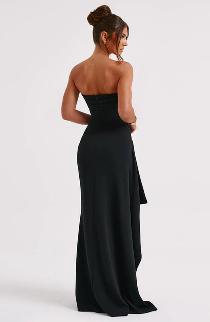 KIM – Strapless Luxe Maxi Dress met Hoge Split
